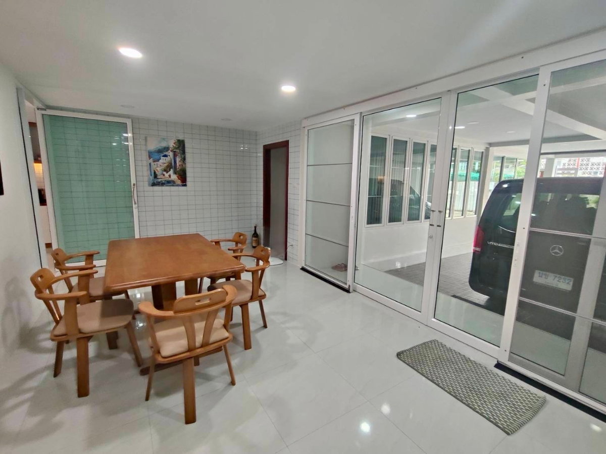 รูป ขายบ้านเดี่ยวรีโนเวทใหม่สไตล์โมเดิร์นลักชัวรี่ หมู่บ้านเปรมฤทัย 1 (Premruethai 1) ซอยรามอินทรา 46/1 ใกล้รถไฟฟ้าสายสีชมพูสถานีคู้บอน - รูปที่ 8/50