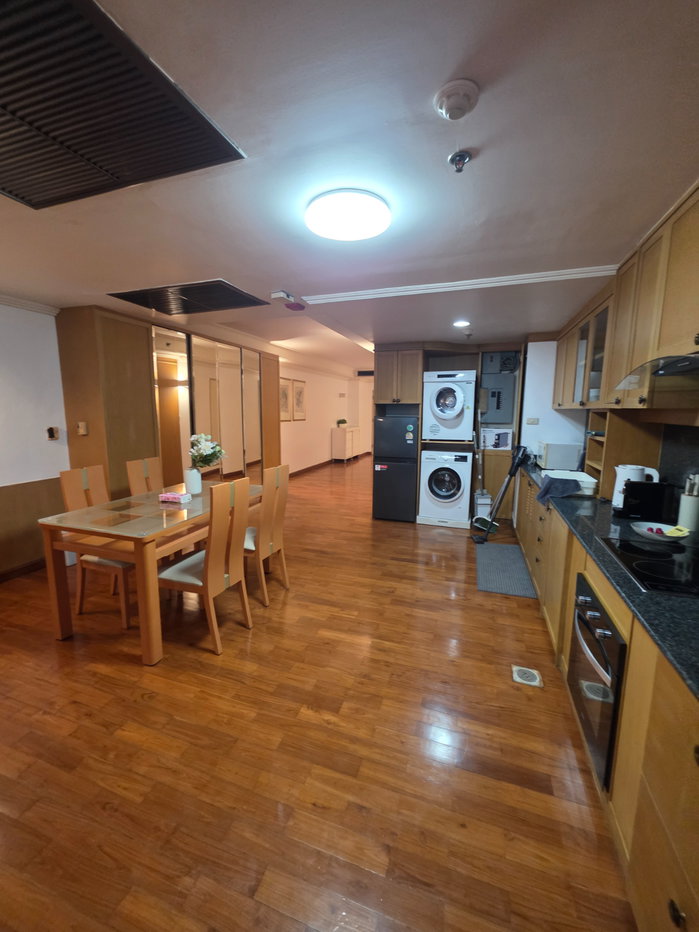 picture Condo for Rent – Las Colinas Sukhumvit | Spacious 2 Bedroom 145 sqm - 8/10