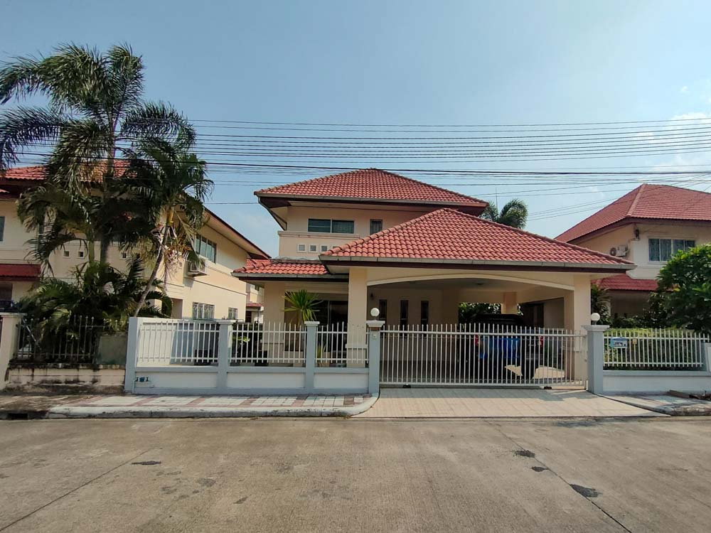 ให้เช่าบ้านหางดง เชียงใหม่ | ใกล้โรงเรียนนานาชาติปัญญาเด่น สาธิตรังสิต เกรซ และลานนา