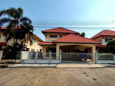เช่าบ้านเดี่ยว พรีเมี่ยม เอาท์เล็ท เชียงใหม่ : ให้เช่าบ้านหางดง เชียงใหม่ | ใกล้โรงเรียนนานาชาติปัญญาเด่น สาธิตรังสิต เกรซ และลานนา