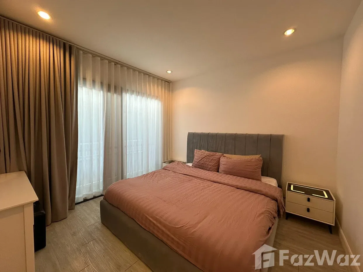 picture Kids & Pet Friendly Home | Flexible 3rd Room 6803936 - 3/23