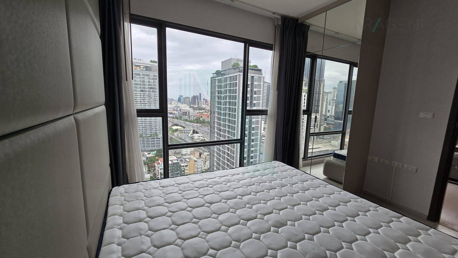 picture ð For Rent Condo RHYTHM ASOKE Building 1, Floor 27,2 bed room, Room size 42 sqm - 2/8