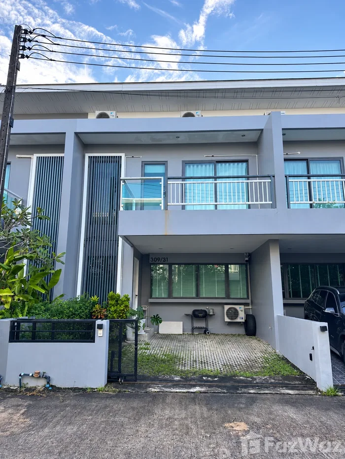 picture Kids & Pet Friendly Home | Flexible 3rd Room 6803936 - 6/23