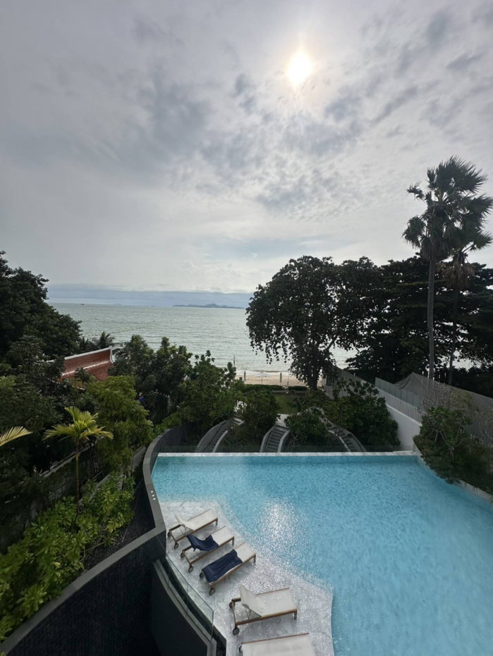 รูป Rare Sea View คอนโดติดทะเล วิวทะเลแบบเต็มตาอยู่เองก็ฟินลงทุนก็มีโอกาส ขายถูกคอนโดอารมณ์ วงศ์อมาตย์พัทยา - รูปที่ 12/17