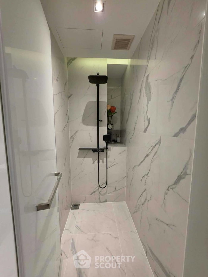 picture 200m To ARL Ratchaprarop | 2-BR The Room Phayathai (ID 3342512) - 9/11