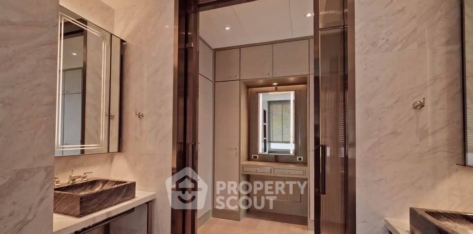 รูป คอนโด 6 ห้องนอน 605 ตร.ม. The Residences At Mandarin Oriental Bangkok ใกล้ BTS สะพานตากสิน (ID 3333659) - รูปที่ 2/25