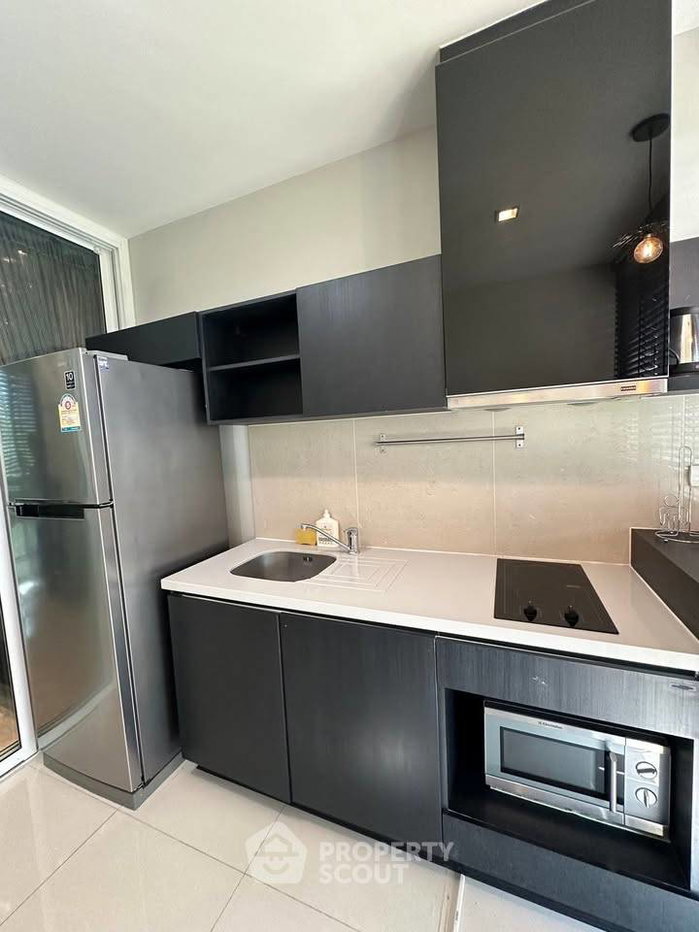 picture 1-BR Condo at Rhythm Sukhumvit 44/1 near BTS Phra Khanong (ID 3343223) - 9/12