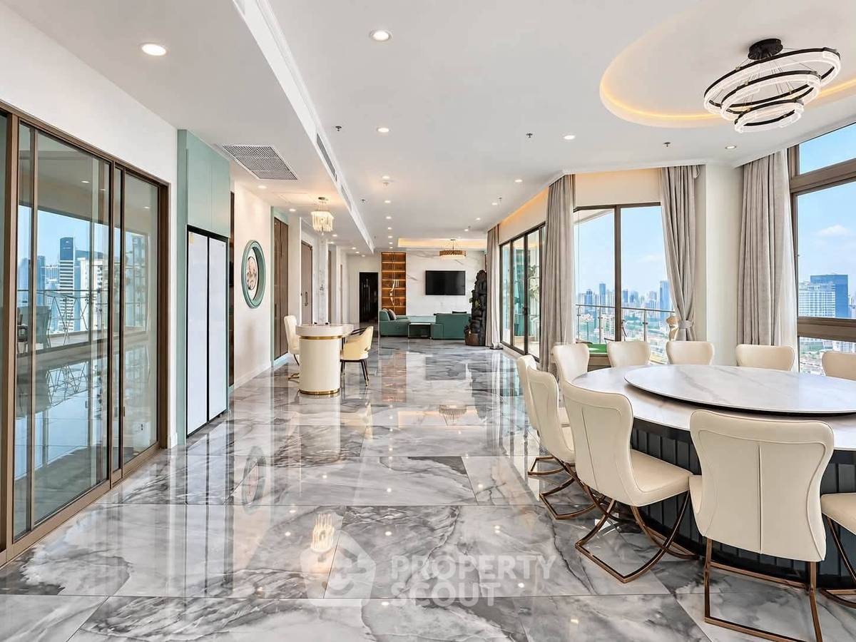 picture 4-BR Condo at Supalai Oriental Sukhumvit 39 near MRT Phetchaburi (ID 3343863) - 3/17