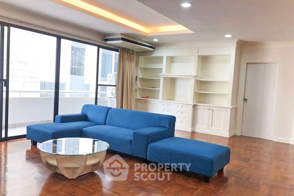picture 2-BR Condo at Le Premier 1 Condominium near MRT Sukhumvit (ID 3342427) - 1/9