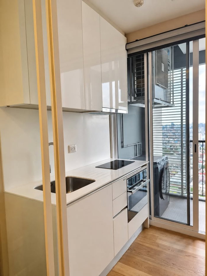 picture Condo for Rent at The Saint Residences (C6909035) - 6/9