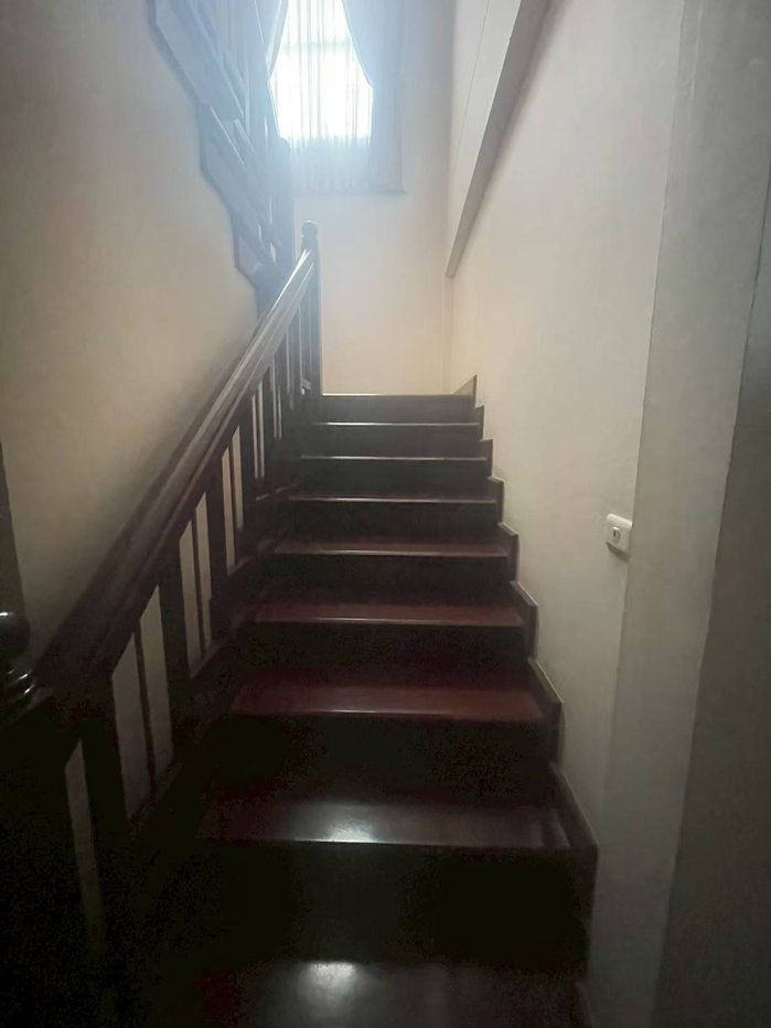 picture Two Stories Home for Sale,Great location,10 minute to central east villa. - 9/15