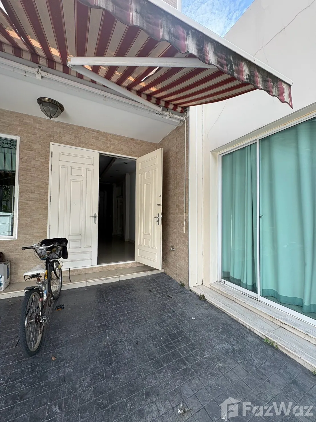 4-bed house for rent, 264 sqm, 50 sq wah, Chom Thong