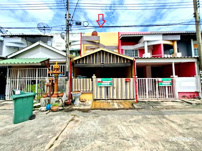 Townhouses for sale Lamlukka Klong Paet : TOWN HOUSE 16.7 Sq.w. Thanyaburi Pathumthani for 970,000