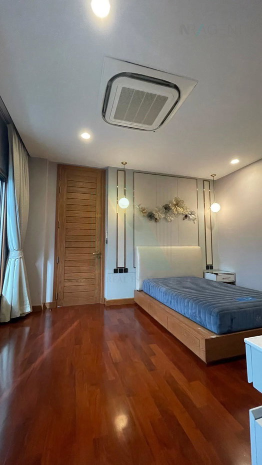 รูป 📌 ให้เช่าบ้านเดี่ยว 2 ชั้น แกรนด์ บางกอก บูเลอวาร์ด ศรีนครินทร์ 3 ห้องนอน 4 ห้องน้ำ - รูปที่ 6/8