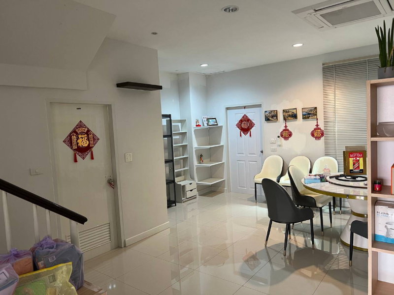 picture Townhome for Rent at Baan Klang Muang Grand De Paris Ratchada - 18/22