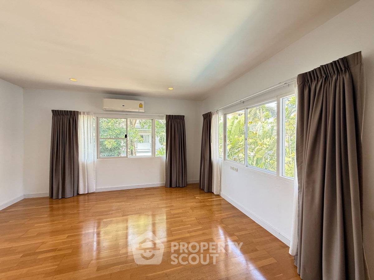 รูป บ้าน 4 ห้องนอน พื้นที่ 400 ตร.ม. Sukhumvit 36 Garden Village ใกล้ BTS ทองหล่อ (ID 3344571) - รูปที่ 8/8