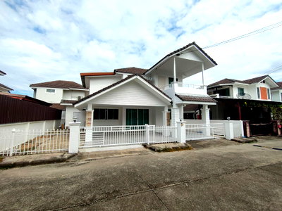 บ้านเดี่ยวให้เช่า :  ให้เช่าบ้านเดี่ยว 2 ชั้น ใกล้แยกแม่กวง–ท่ารั้ว | ถ.เชียงใหม่–ดอยสะเก็ด พื้นที่ใช้สอยกว่า 220 ตร.ม. | 4 ห้องนอน | 2 ห้องครัว | เฟอร์นิเจอร์ครบ
