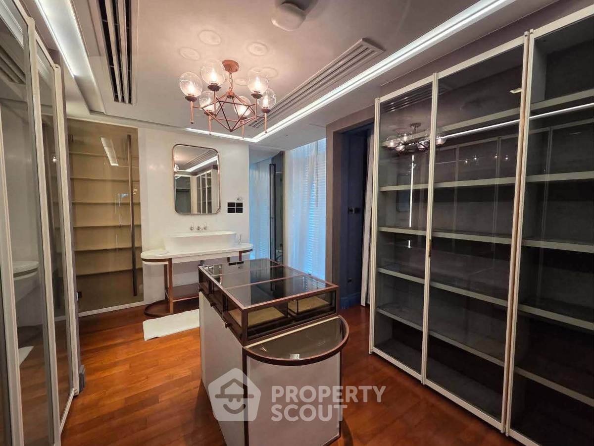 รูป คอนโด 4-ห้องนอน ที่ เดอะ เรสซิเดนเซส แอท เซนต์ รีจิส ใกล้ BTS ราชดำริ (ID 3343281) - รูปที่ 14/16