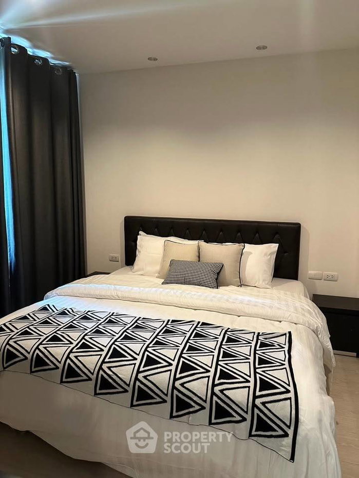 picture 1-BR Condo at Rhythm Sukhumvit 44/1 near BTS Phra Khanong (ID 3343223) - 3/12