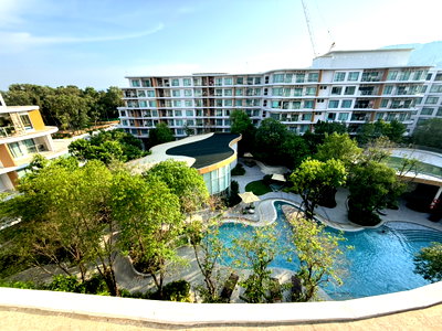 Condos for rent : Pool view 1 bedroom condominium near Central Phuket.