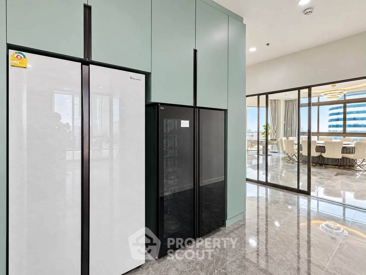 picture 4-BR Condo at Supalai Oriental Sukhumvit 39 near MRT Phetchaburi (ID 3343863) - 13/17