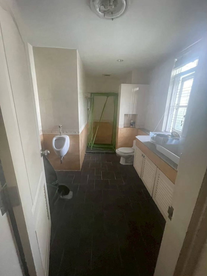picture Two Stories Home for Sale,Great location,10 minute to central east villa. - 5/15