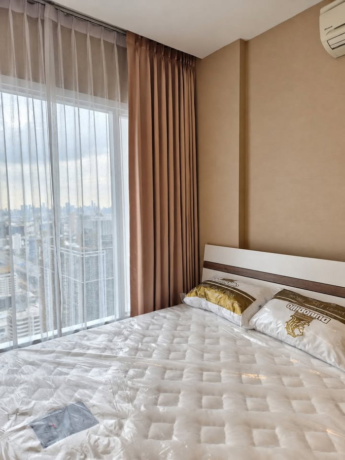 picture Condo for Rent at The Saint Residences (C6909035) - 1/9