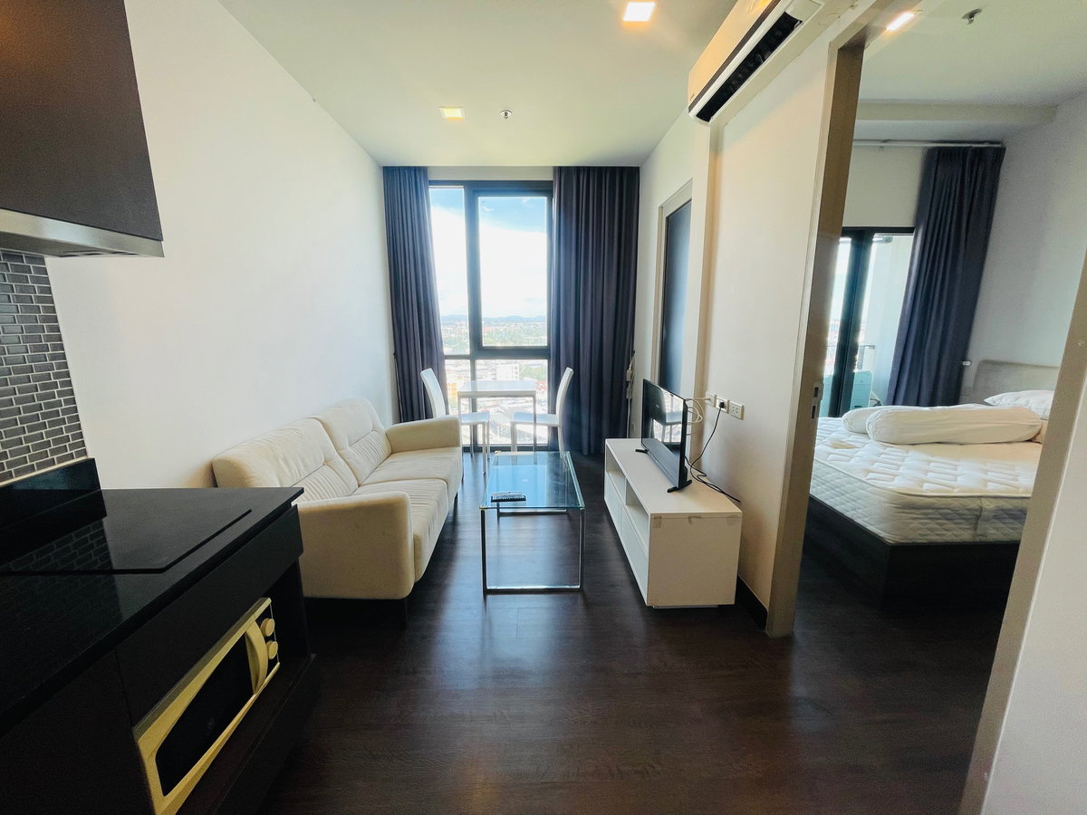 picture Pattaya posh condo for yearly rent - 3/13