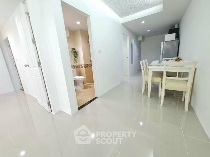 picture Great Value 2-BR Waterford Sukhumvit 50 Condominium, BTS On Nut (ID 1014149) - 8/16