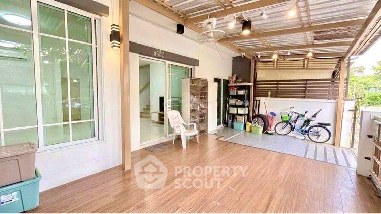 รูป ทาวน์เฮ้าส์ 3-ห้องนอน ใน สายไหม (ID 3344152) - รูปที่ 1/18