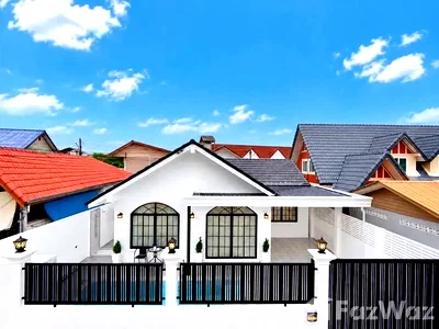 Houses for sale Bang Lamung Chonburi : Pool Villa 3 Bed 3 Bath for Sale in Khao Talo 6811885