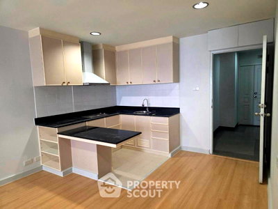 คอนโดให้เช่า : คอนโด 2-ห้องนอน ที่ เดอะวอเตอร์ฟอร์ด ไดมอน ทาวเวอร์ สุขุมวิท ใกล้ BTS พร้อมพงษ์ (ID 3343930)