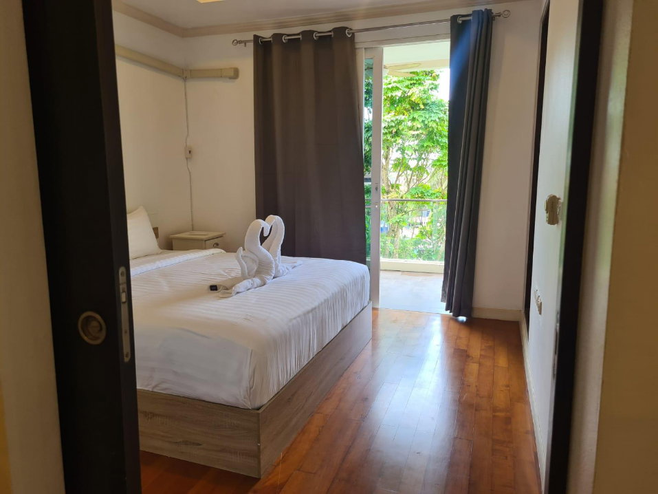 รูป Large 74 m² 1-bed sea-view apartments, Karon — pool — from ฿33,800/mo · 12-month - รูปที่ 3/11