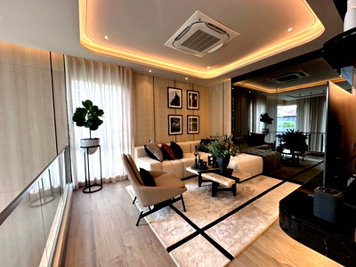 Houses for sale Srinakharinwirot University Prasanmit Campus : House for sale Artale asoke rama9, pool villa and private elevator There are many houses to choose from.