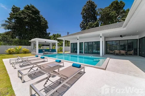 Tropical 3-Bedroom Pool Villa with Garden in Bang Rak 6811946