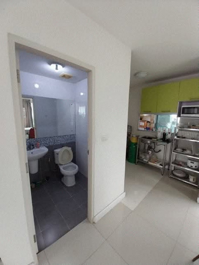 รูป ทาวน์เฮ้าส์ 3 ชั้น ห้องมุม ติดถนนเทพารักษ์ 2.65 ล้าน เจ้าของขายเอง - รูปที่ 5/10