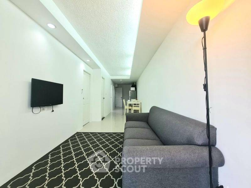 picture Great Value 2-BR Waterford Sukhumvit 50 Condominium, BTS On Nut (ID 1014149) - 5/16