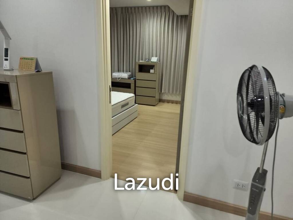 picture 2 Bed 2 Bath 128 Sqm Condo For Rent - 5/16