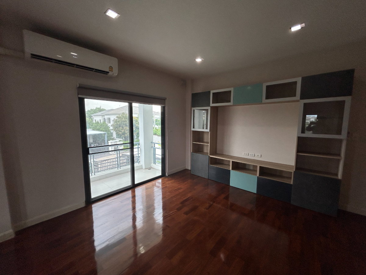 รูป บ้านเดี่ยว เพอร์เฟค มาสเตอร์พีซ เซนจูรี่ รัตนาธิเบศร์ หลังมุม - เนื้อที่ 129.40 ตร.วา พื้นที่ใช้สอย 288 ตร.ม. - ห้องนอน 5 ห้อง  - รูปที่ 20/39