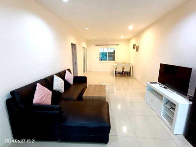 Townhouses for rent Far Eastern University : *For Rent* Nice & clean townhouse in The Urbana+4 (Mae-hia market) 