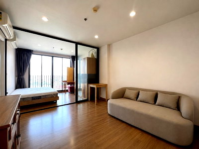 ขายคอนโด : 💥รหัส TTTP037920S💥 📢📢ขายพร้อมผู้เช่า The Tree Interchange (1 Bed 36 ตร.ม/2.90 ล้าน) ชั้น 20 ติดเกตเวย์/ใกล้ MRT สนใจ Line ID: @atfirm