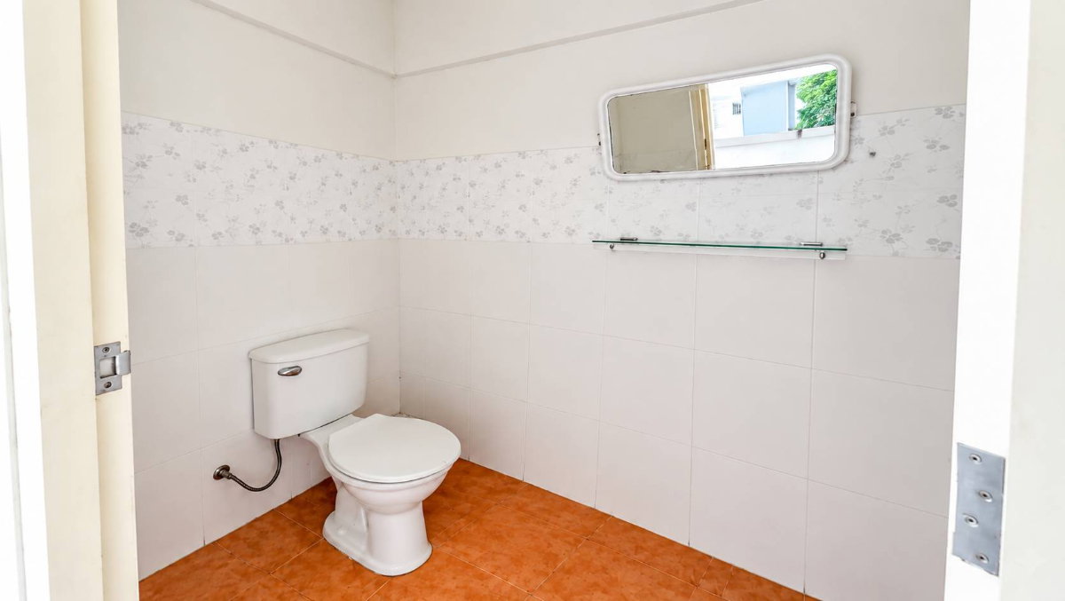 รูป หลังใหญ่สะใจ! ขายบ้านเดี่ยว AC House 1 ลำลูกกา คลอง 4 รังสิต​ ​ปทุมธานี​ ต่อเติมเต็มพื้นที่ 220 ตร.ม. ในราคาเพียง 2.99 ล้านบาท - รูปที่ 12/18