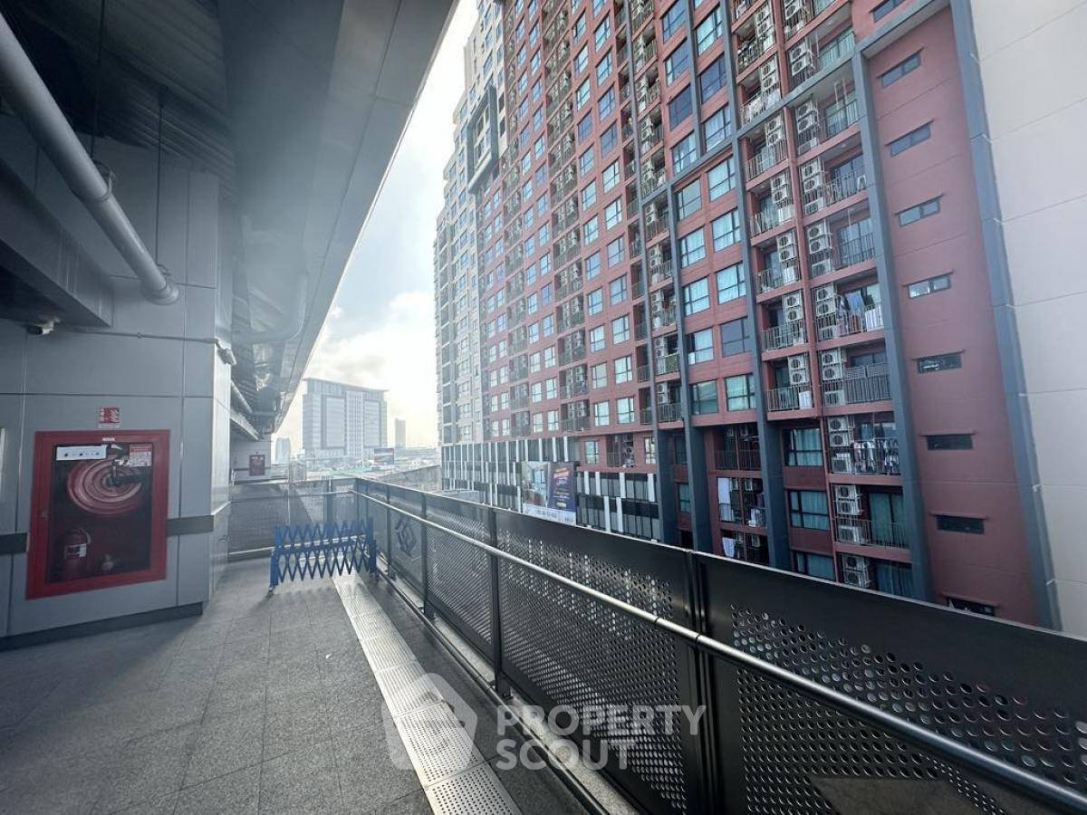 picture 40m To MRT Sirindhorn | 2-BR Brix Condominium Charansanitwong 64 (ID 2007766) - 12/17