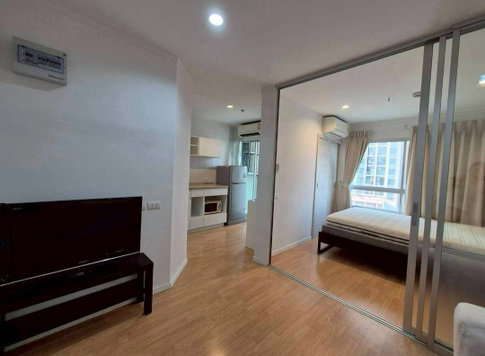 Fully furnished room for rent , near ARL and MRT Huamak station