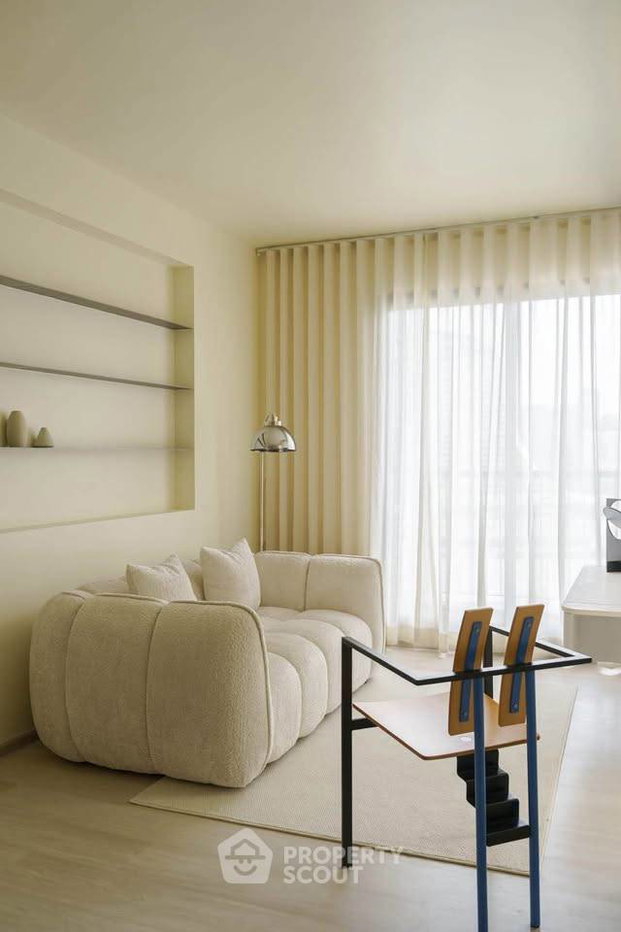 picture 2-BR Condo at Life One Wireless near BTS Phloen Chit (ID 3345077) - 3/15