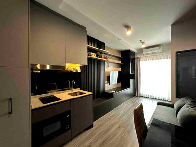 Condos for rent Big C Extra Rama 4 : Condo for rent at Ideo Sukhumvit-Rama4 Fully furnished, only 400 meters from BTS Phrakhanong station. There is co-working space, Ready to move in✨