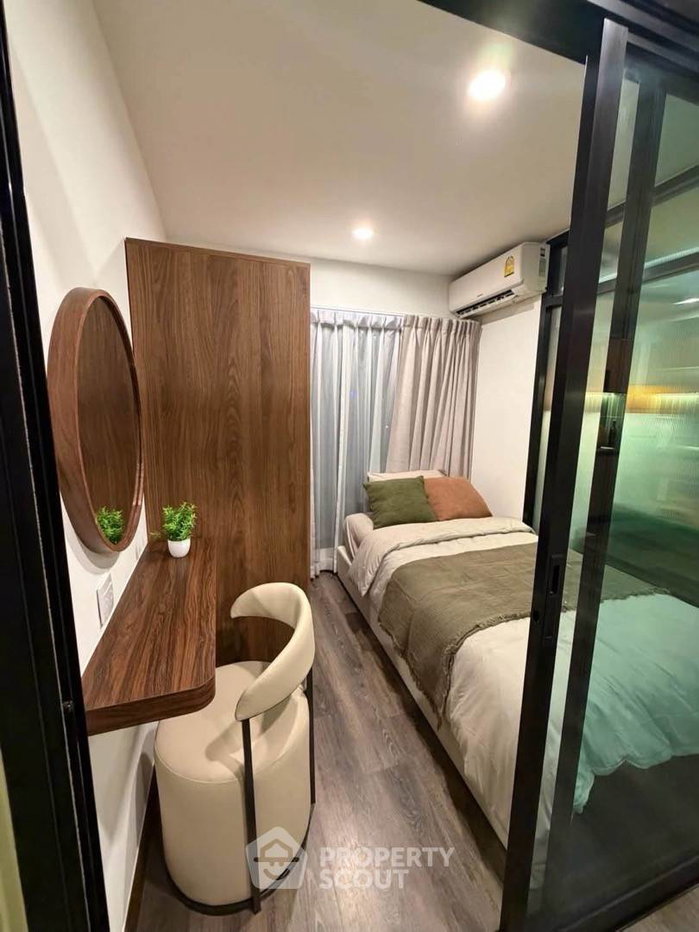 picture 2-BR Condo at Prompto Condo Ratchada 32 in Chan Kasem (ID 3214763) - 7/12