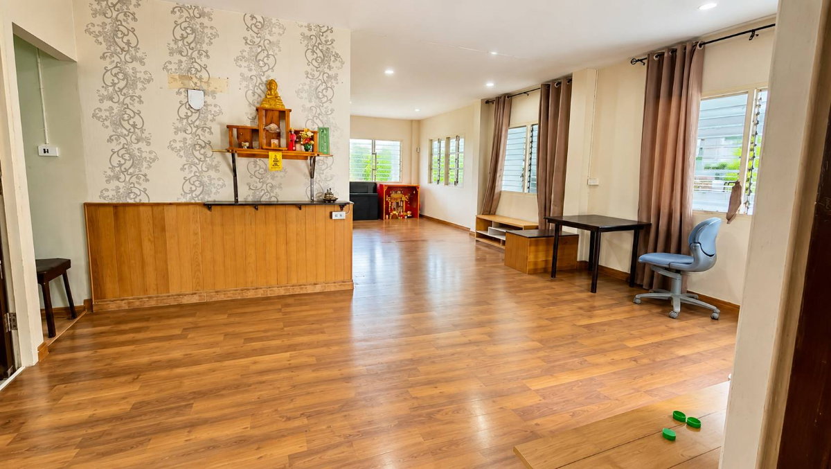 รูป หลังใหญ่สะใจ! ขายบ้านเดี่ยว AC House 1 ลำลูกกา คลอง 4 รังสิต​ ​ปทุมธานี​ ต่อเติมเต็มพื้นที่ 220 ตร.ม. ในราคาเพียง 2.99 ล้านบาท - รูปที่ 5/18