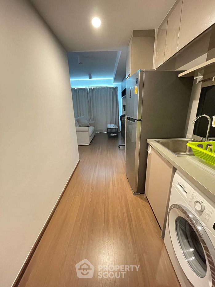 picture 2-BR Condo at Ideo Ratchada-Sutthisan near MRT Ratchadaphisek (ID 889667) - 2/5