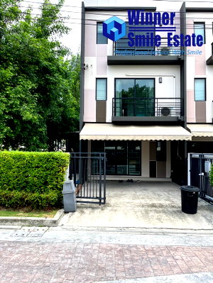 ทาวน์โฮม กรุงเทพมหานคร : ขายทาวน์โฮม 3 ชั้น Town Home 3 ชั้น บ้านกลางเมือง ซอยนวมินทร์ 42 หลังมุม